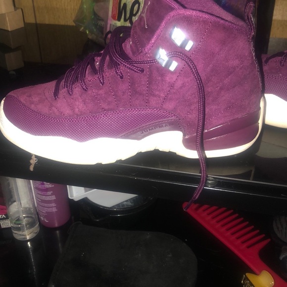 Jordan 12 retro Bordeaux maroon/burgundy size YOUTH- 4.5 or WOMENS- 6 - Picture 1 of 5